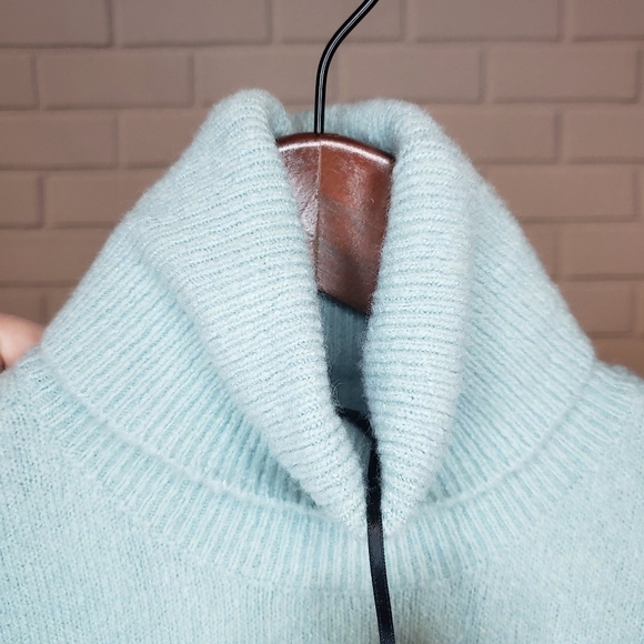 Halogen turtleneck‎ sweater in blue raindrop - Size XS - Picture 7 of 11